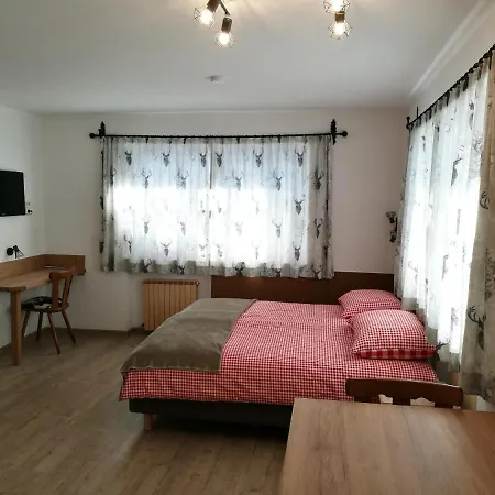 Glockenhof Apartman *